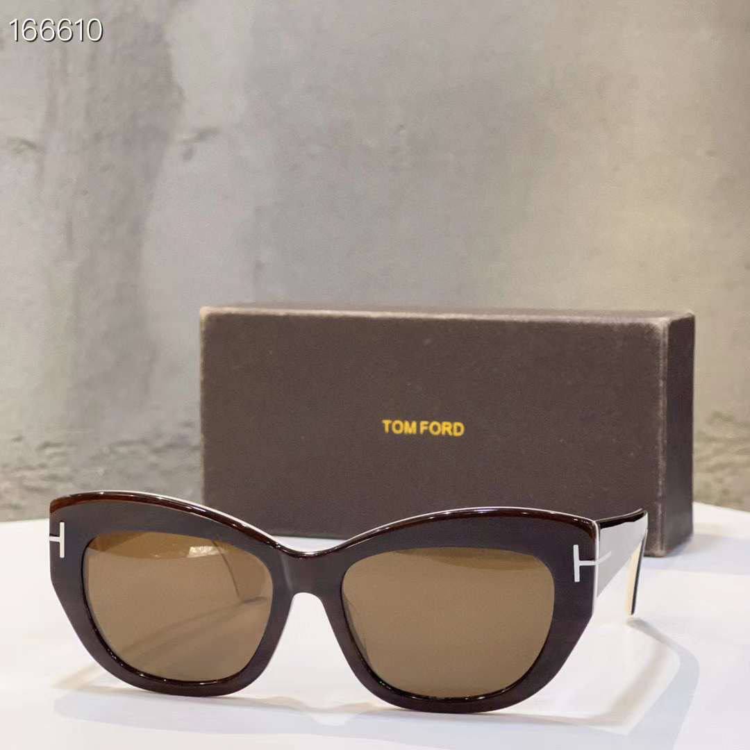Tom Ford E1112