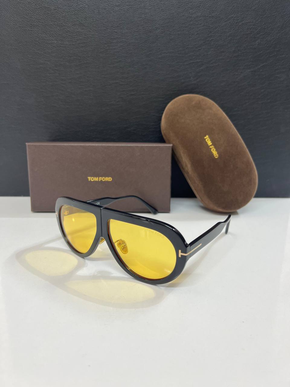 Tom Ford E2112