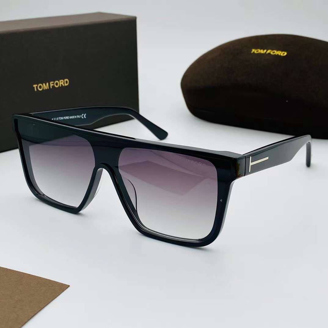 Tom Ford E2113