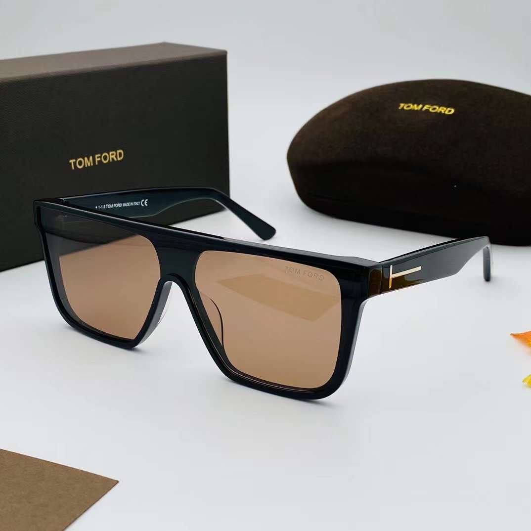 Tom Ford E2113