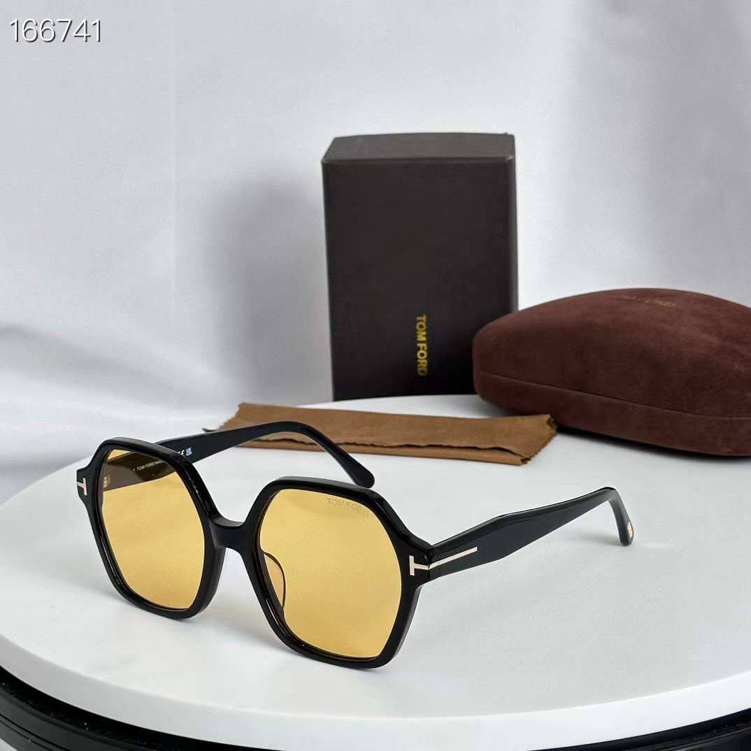 Tom Ford E1113