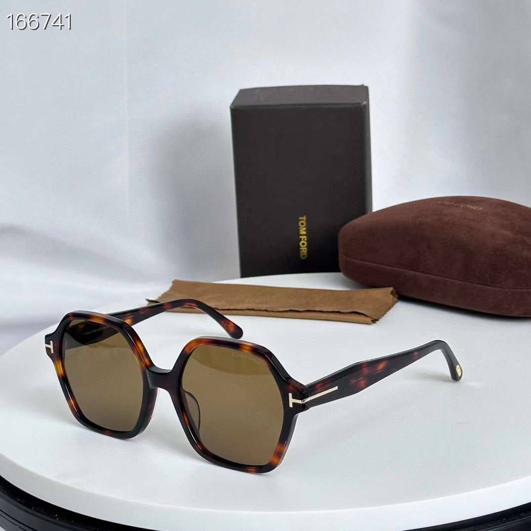 Tom Ford E1113