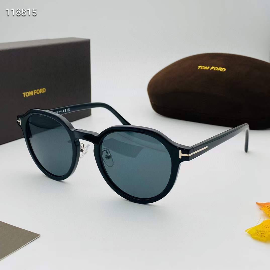 Tom Ford E1113