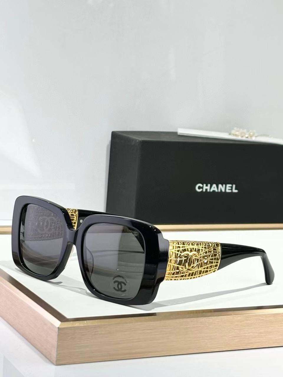 Chanel E1114