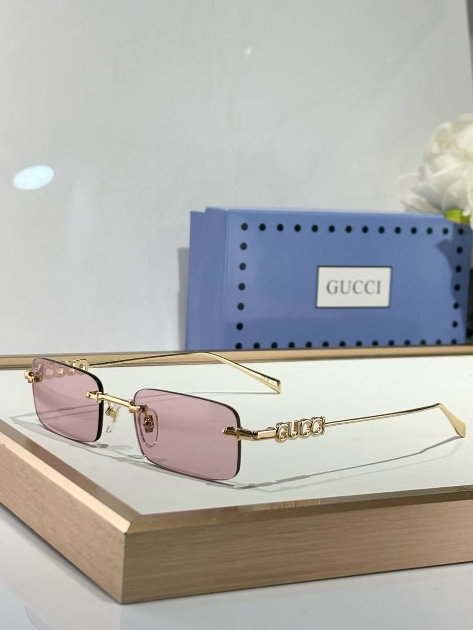 Gucci E1114