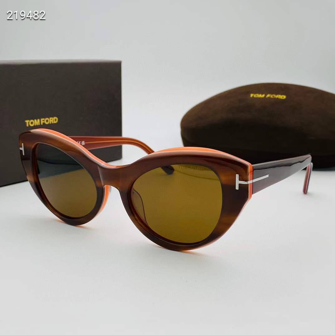 Tom Ford E1114
