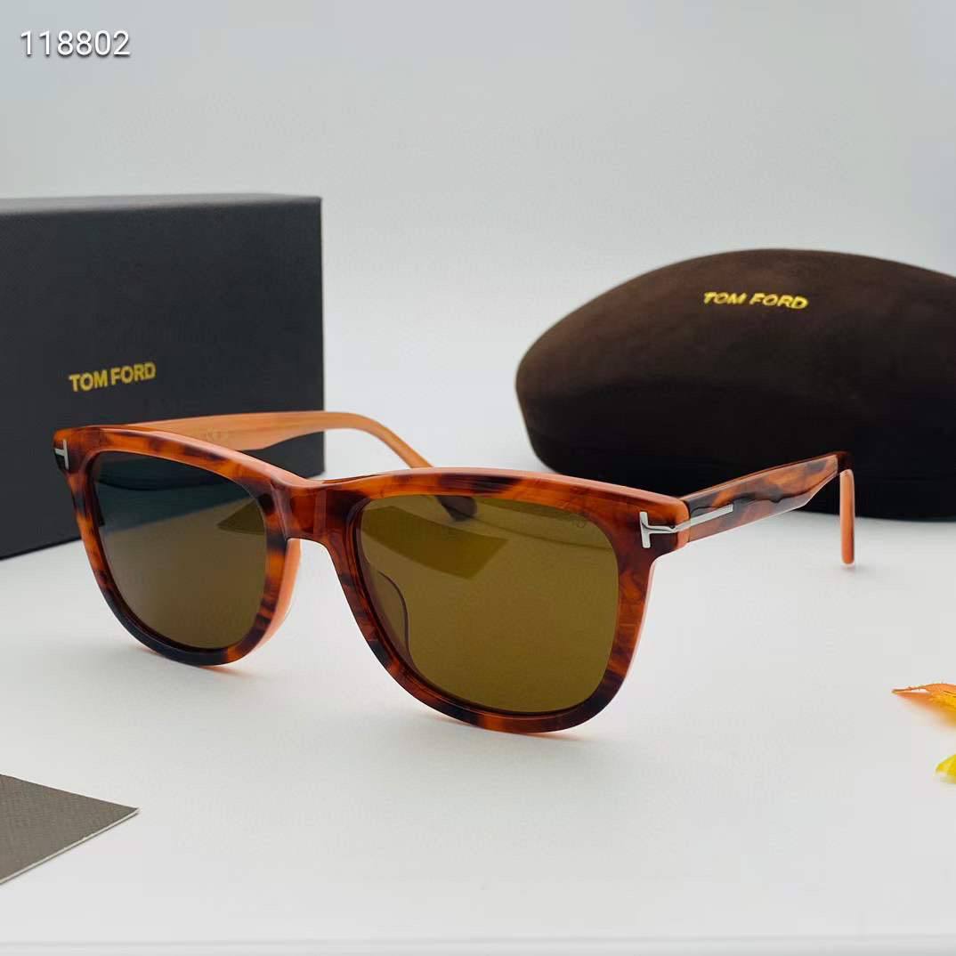 Tom Ford E2115