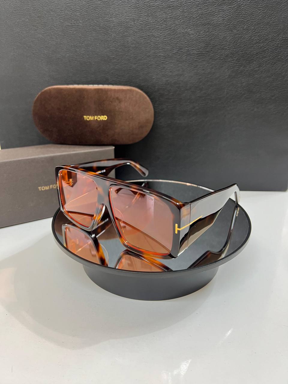 Tom Ford E1119