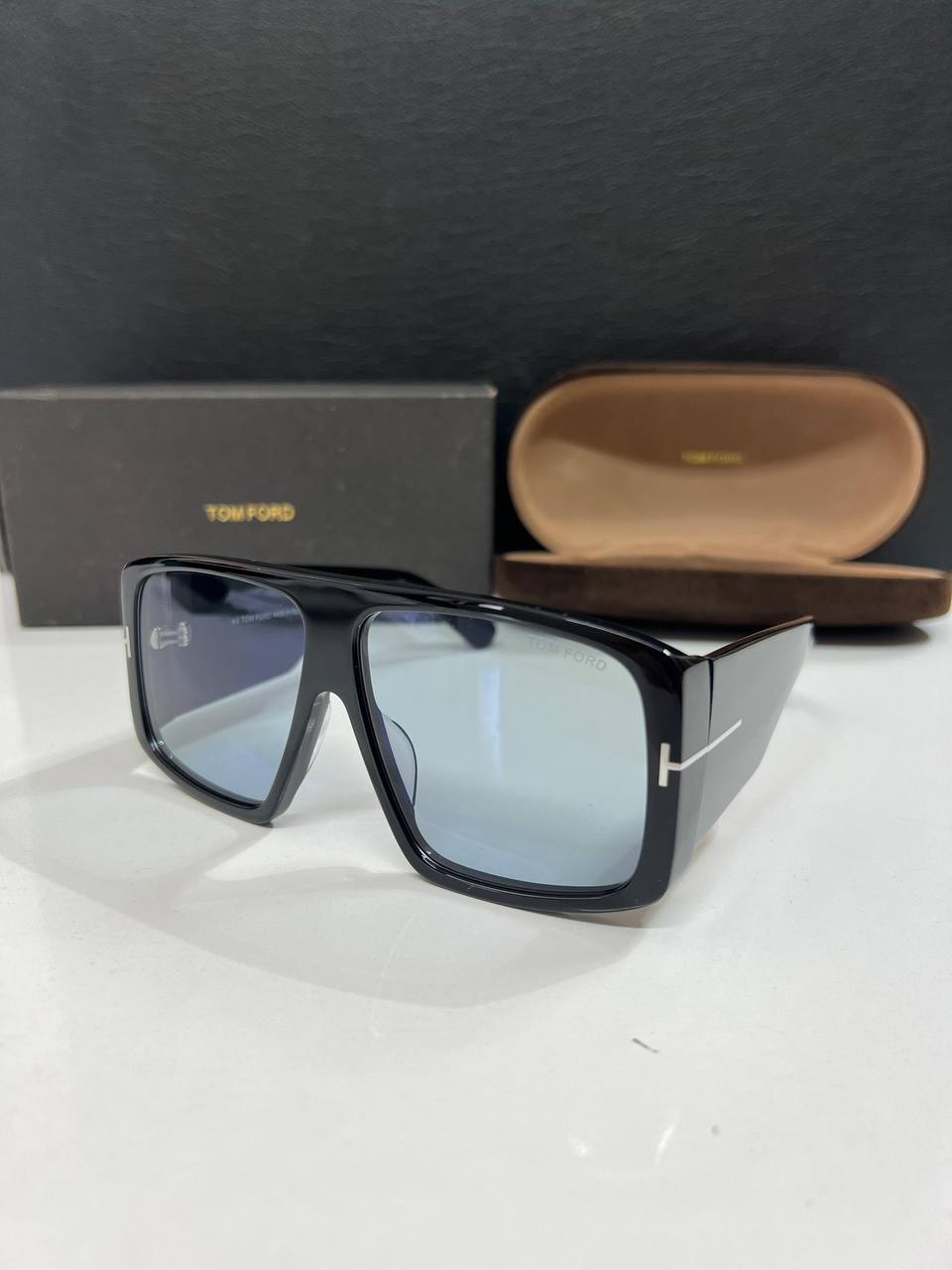 Tom Ford E1119