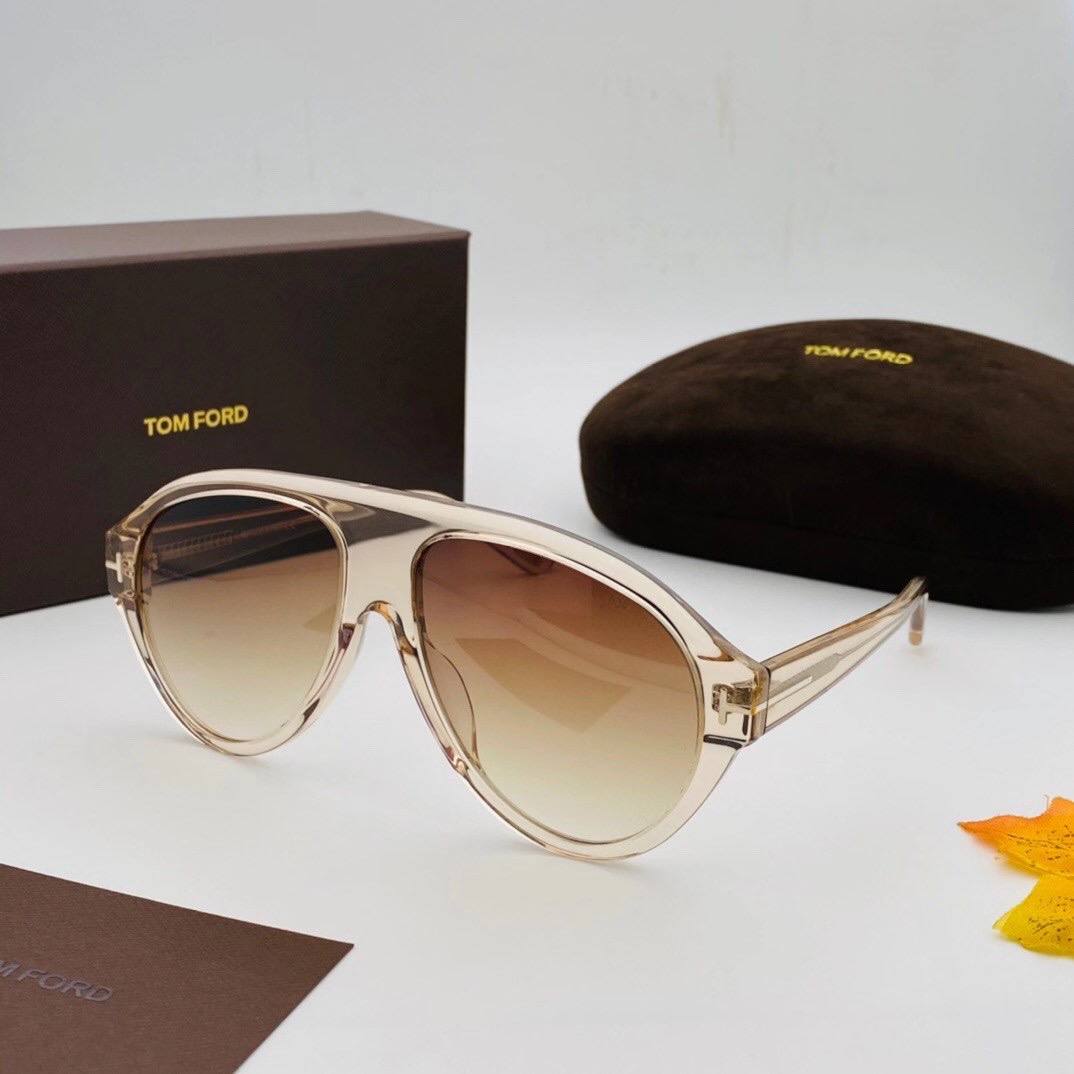 Tom Ford E1121