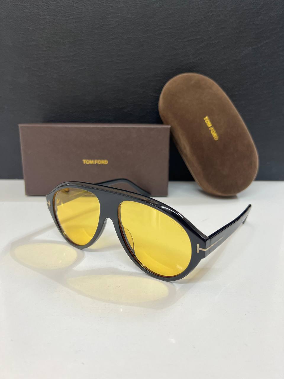 Tom Ford E1121
