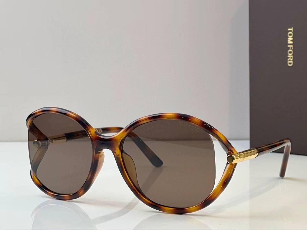 Tom Ford E1123