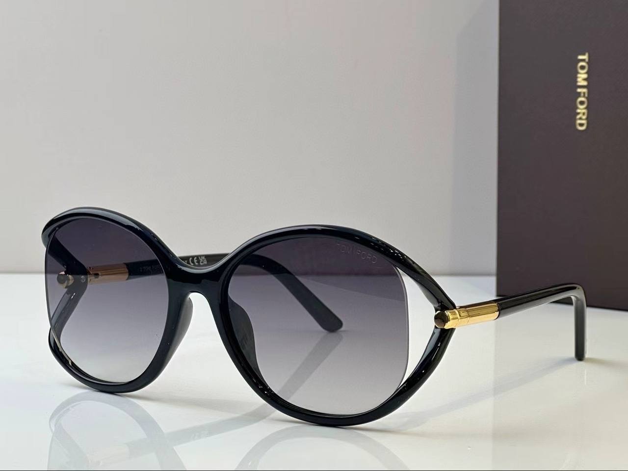 Tom Ford E1123