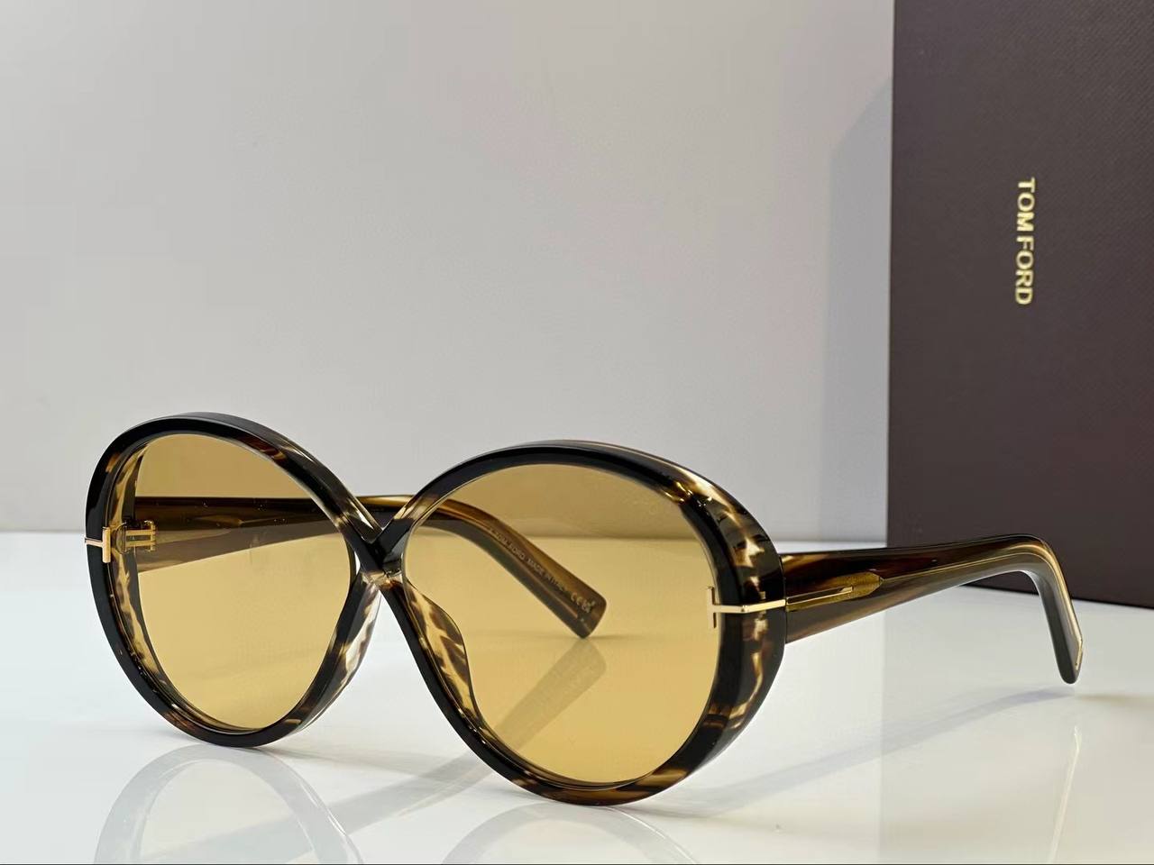Tom Ford 1124