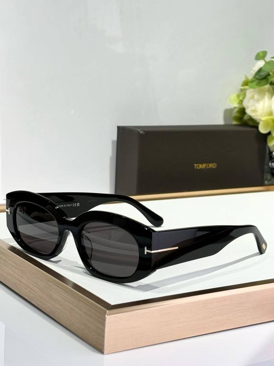 Tom Ford E1126