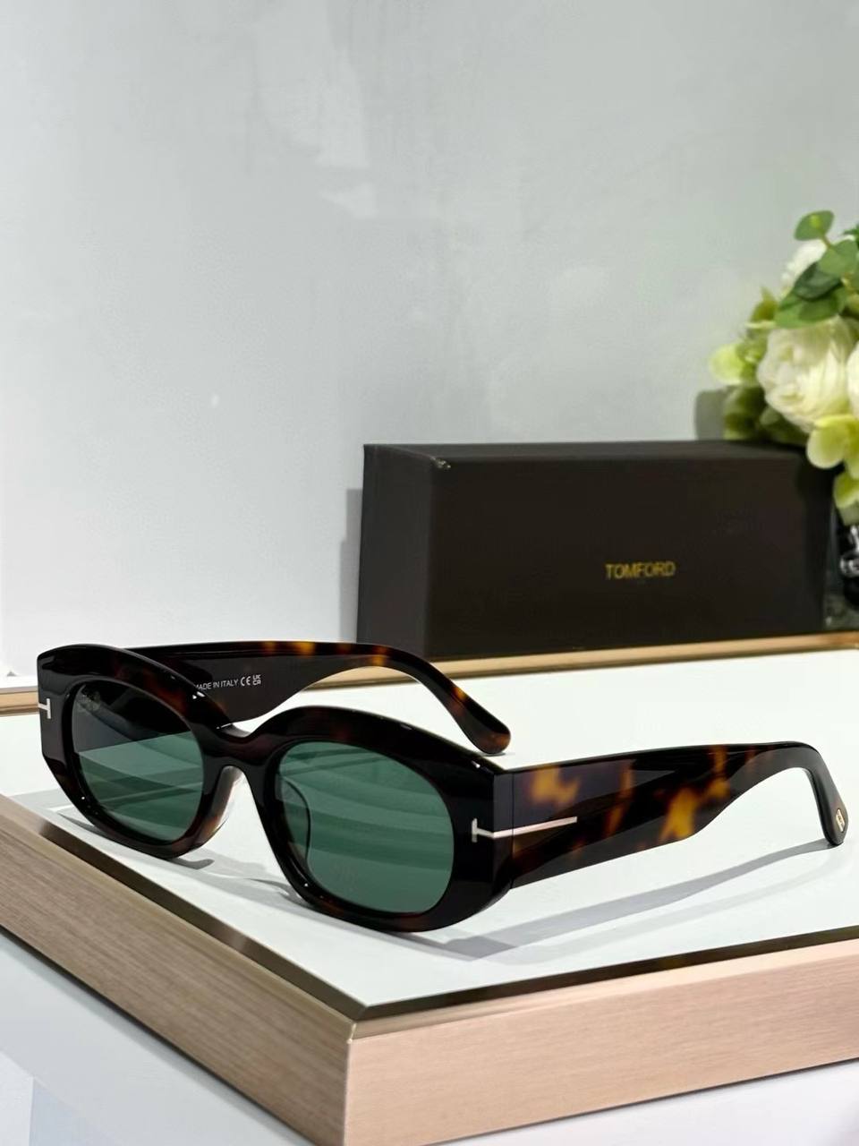 Tom Ford E1126