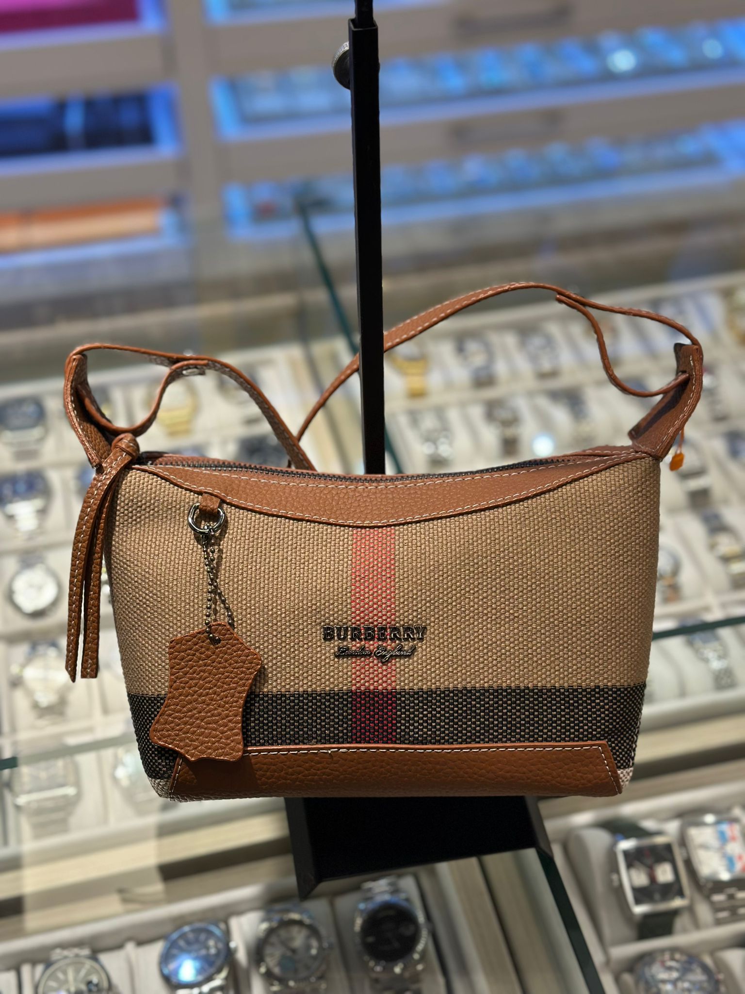 Burberry 2369