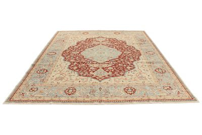 Ushak 9582