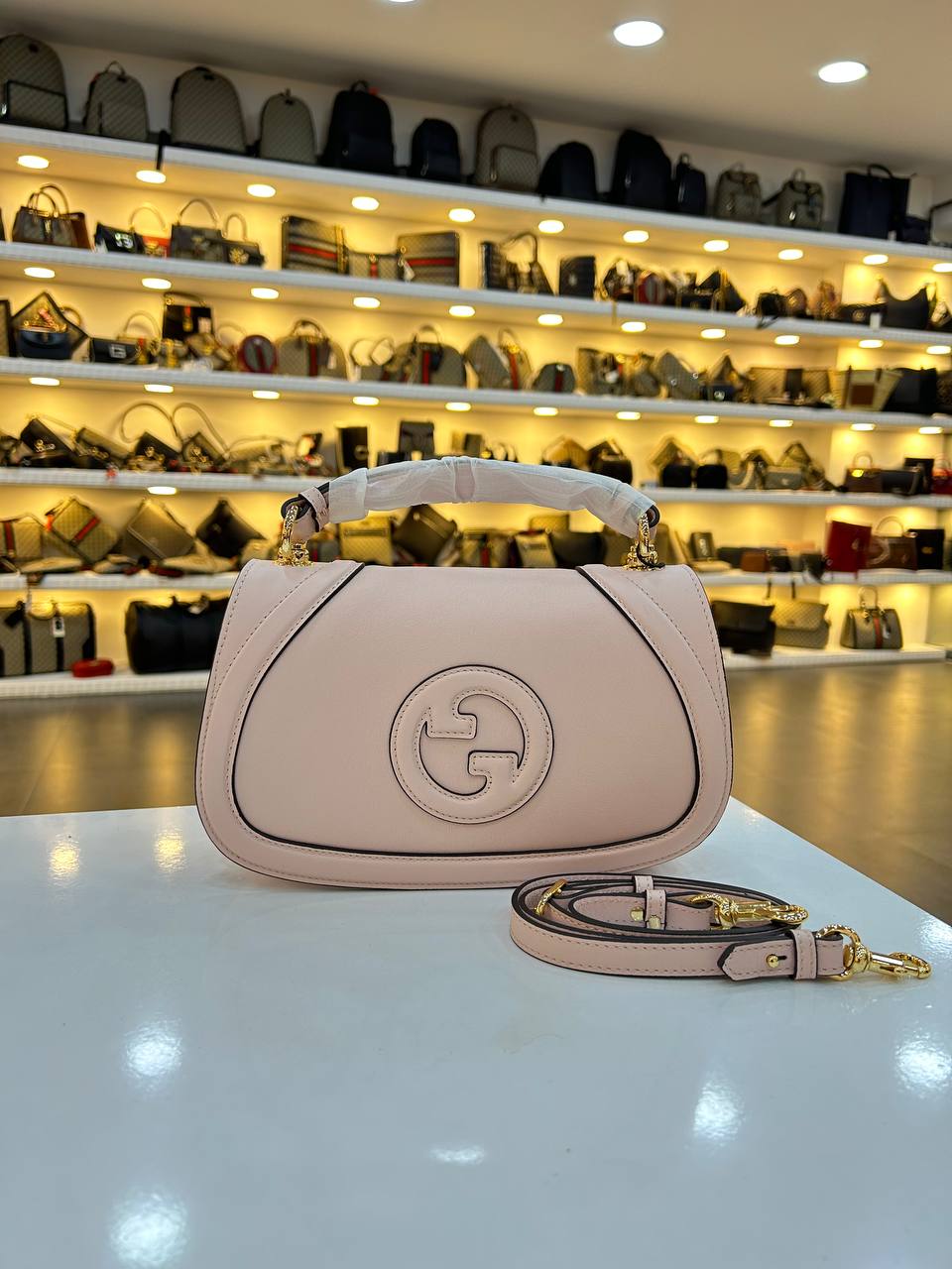 Gucci 3699