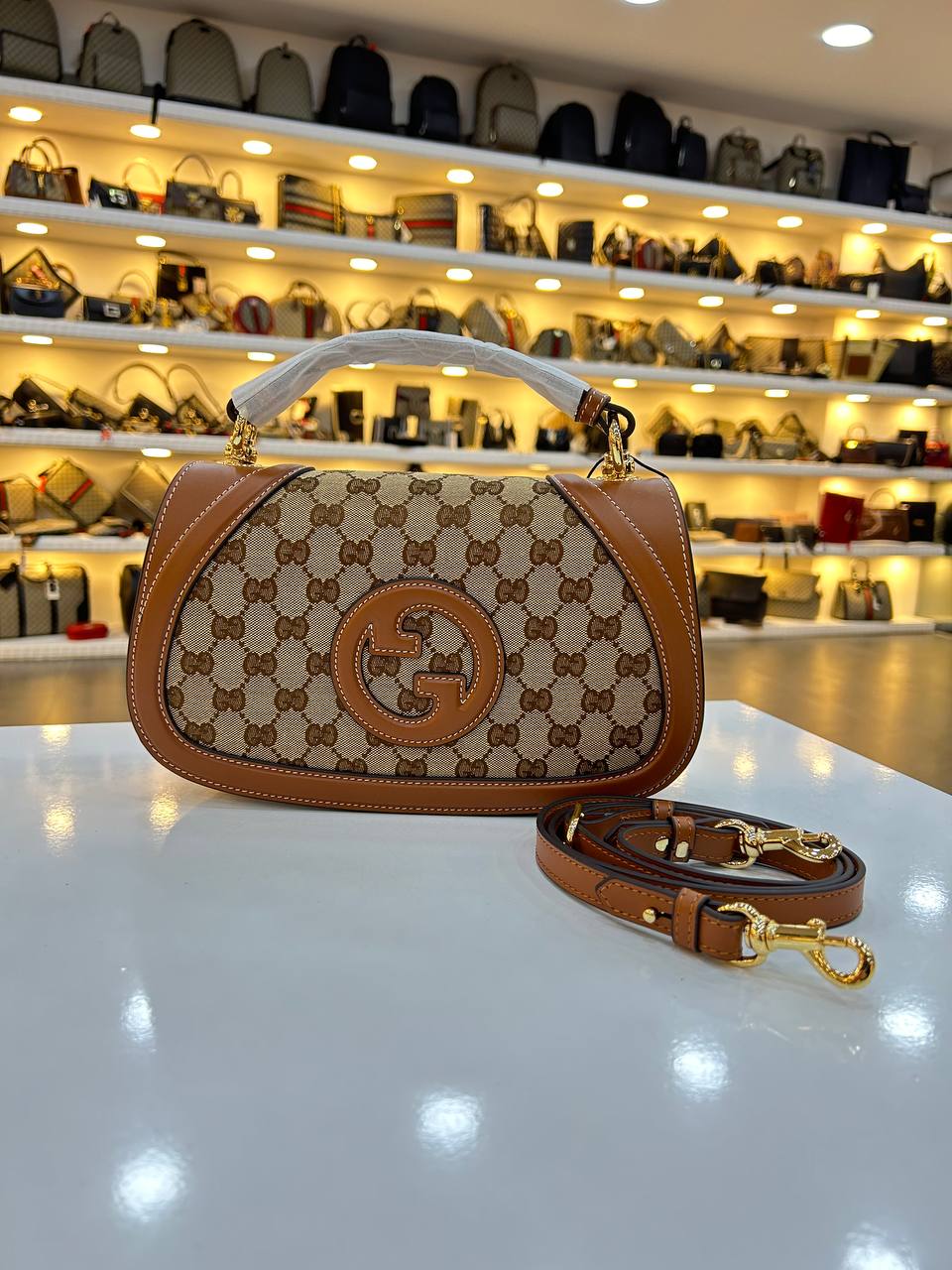 Gucci 3699