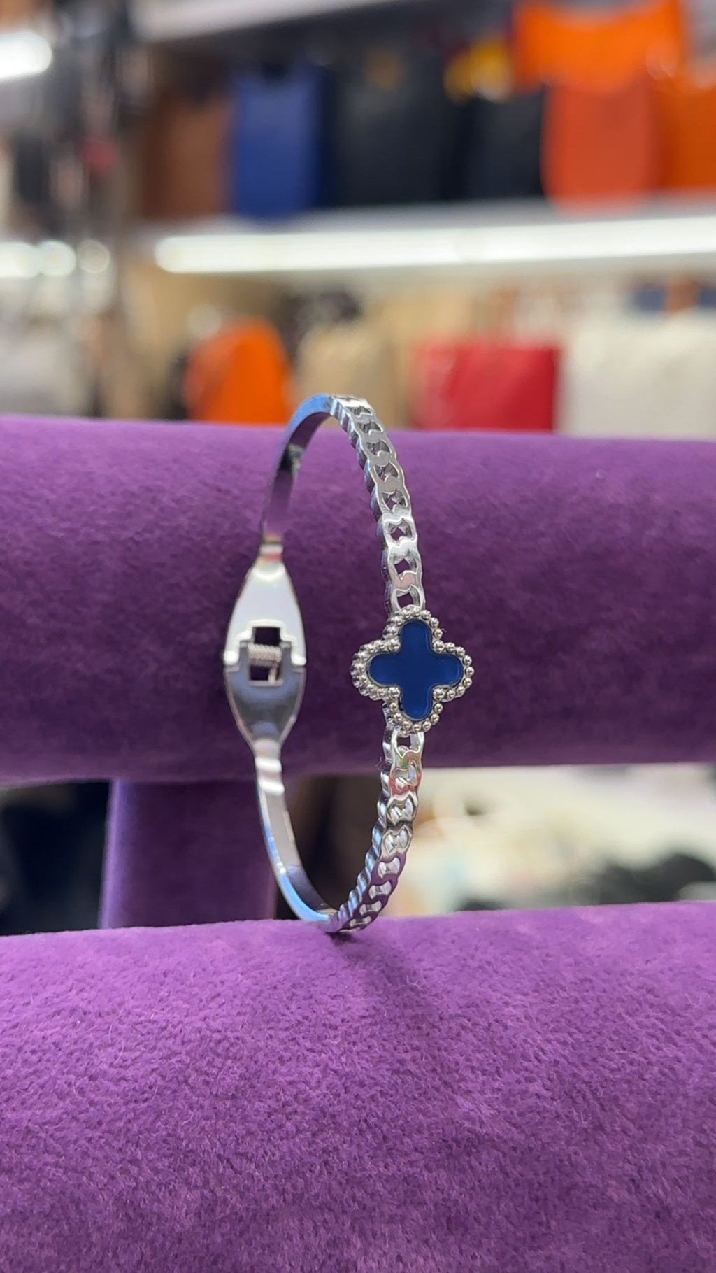 Van Cleef Lucky Clover