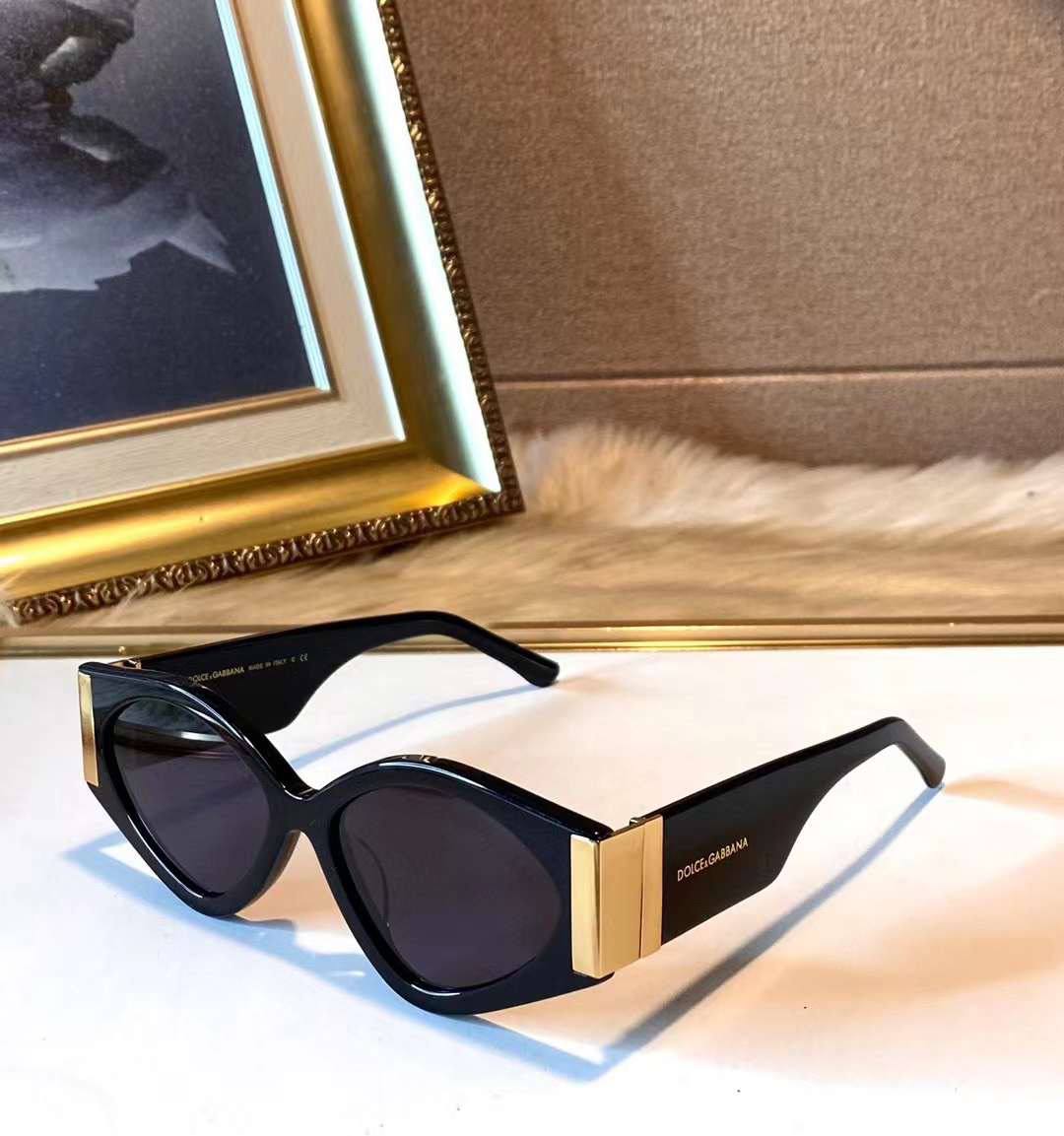 Dolce Gabbana E1116