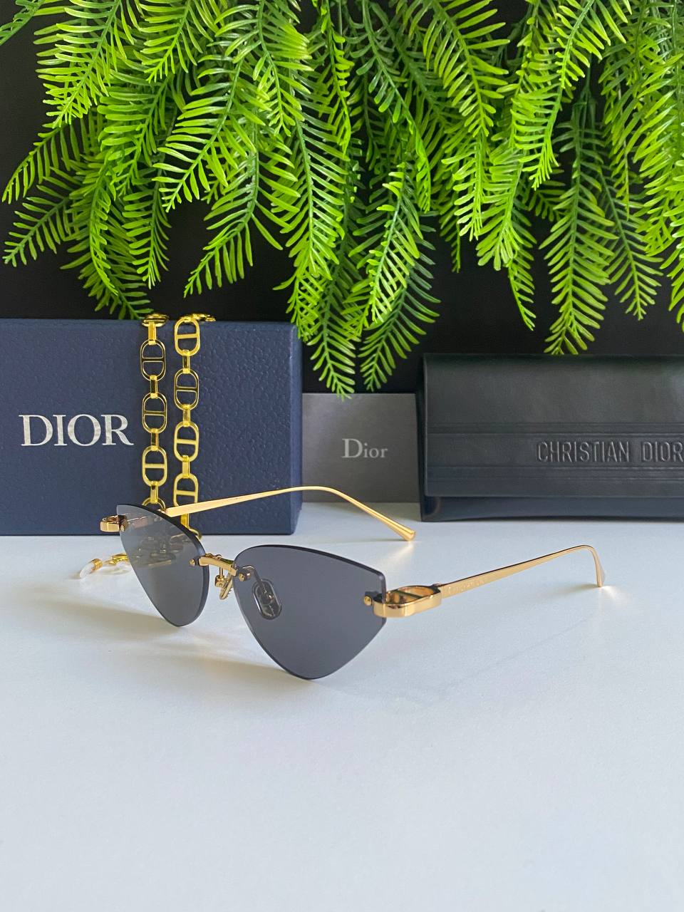Dior E1112
