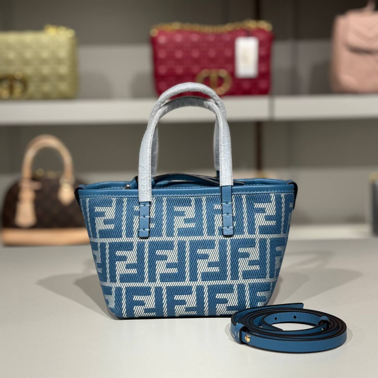 Fendi 19545