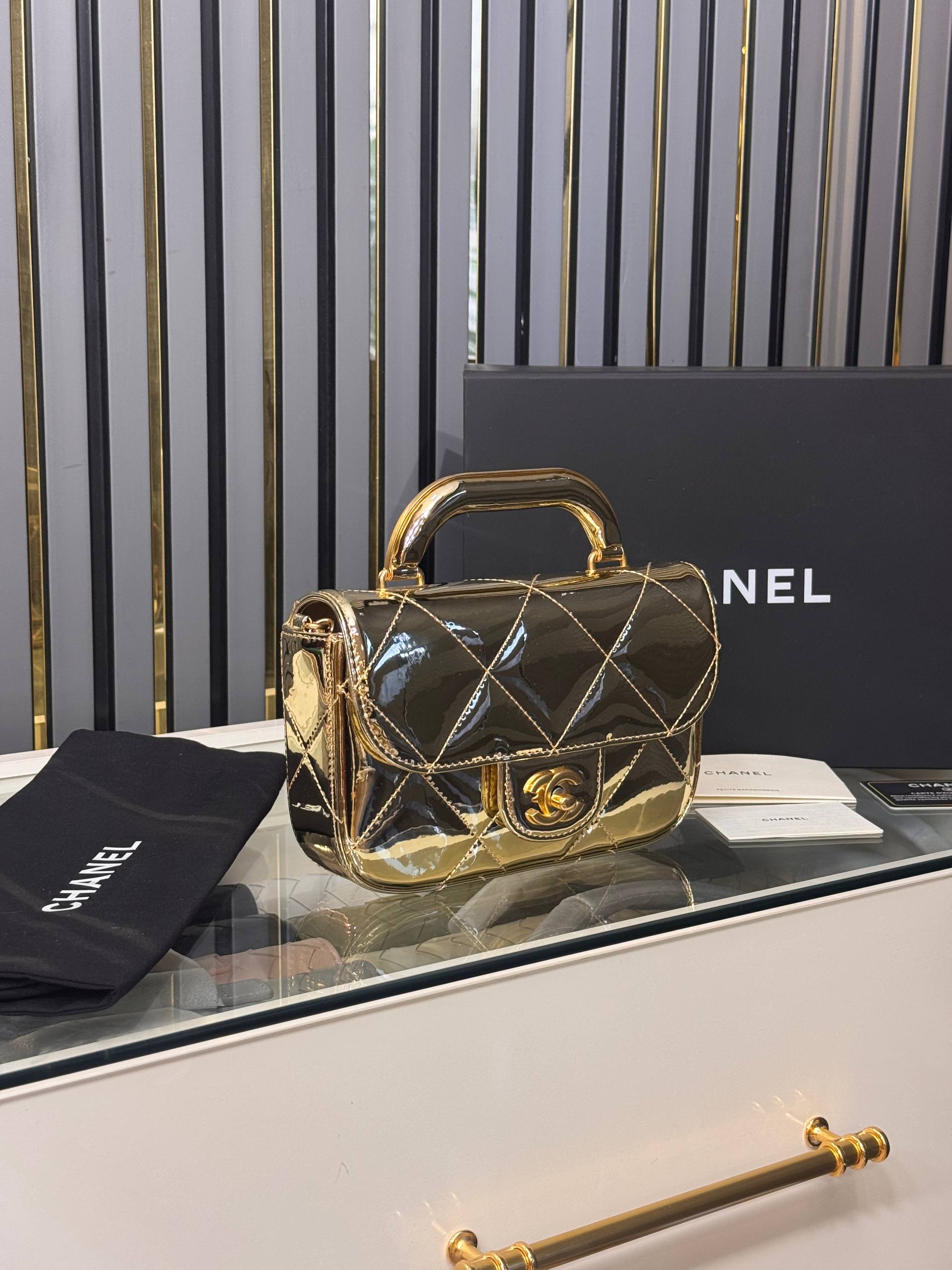 Chanel 2369