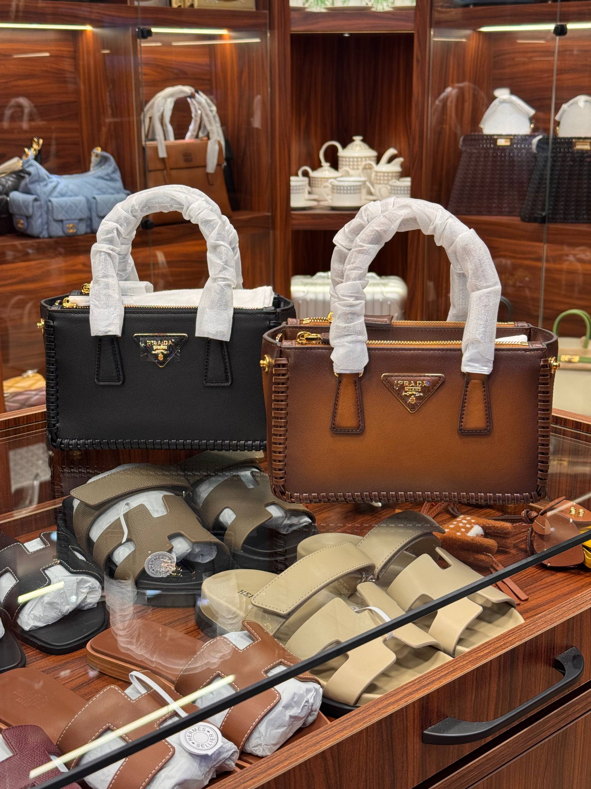 Prada 6547