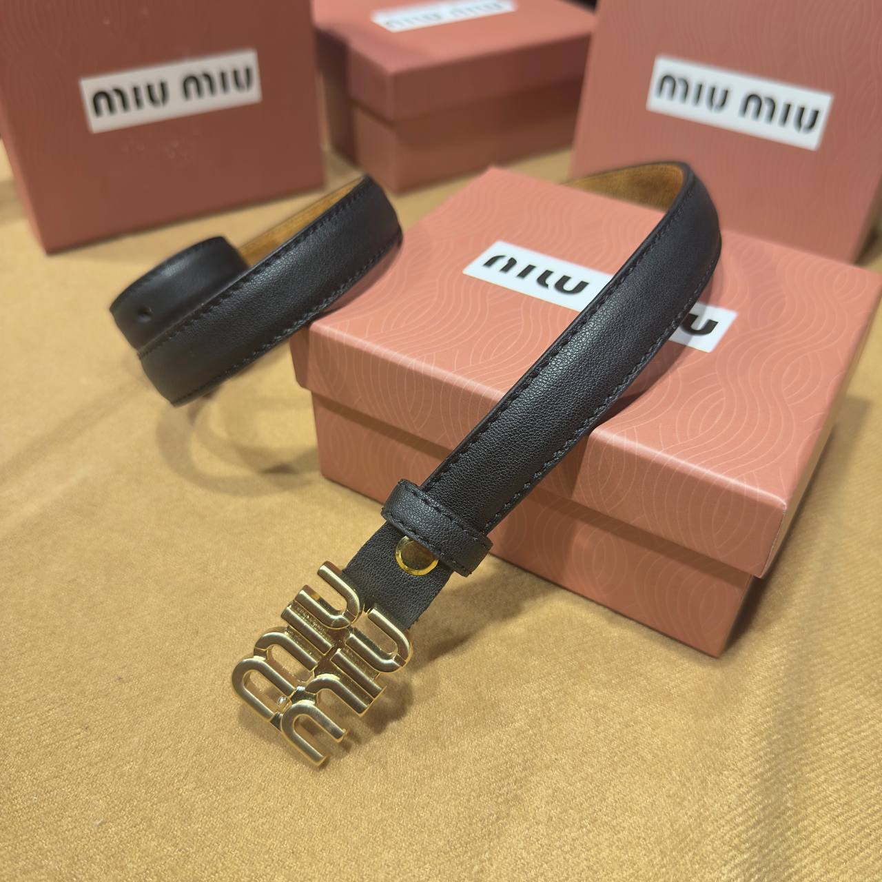 Miu Miu B1111