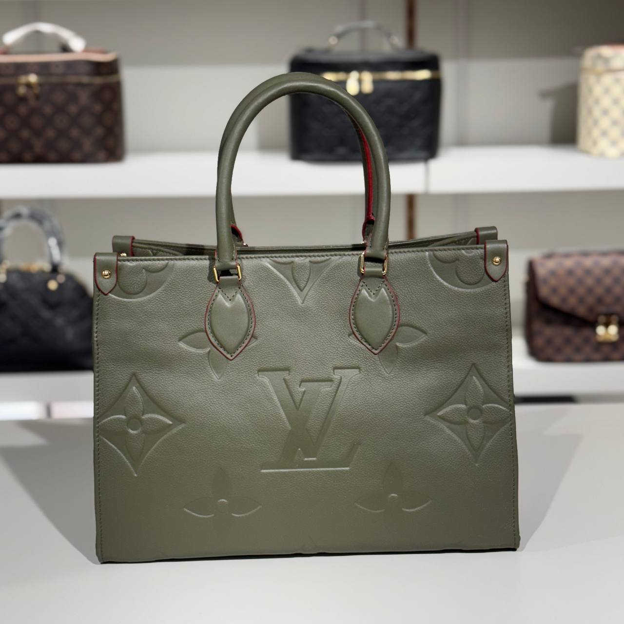 Louis Vuitton 0401