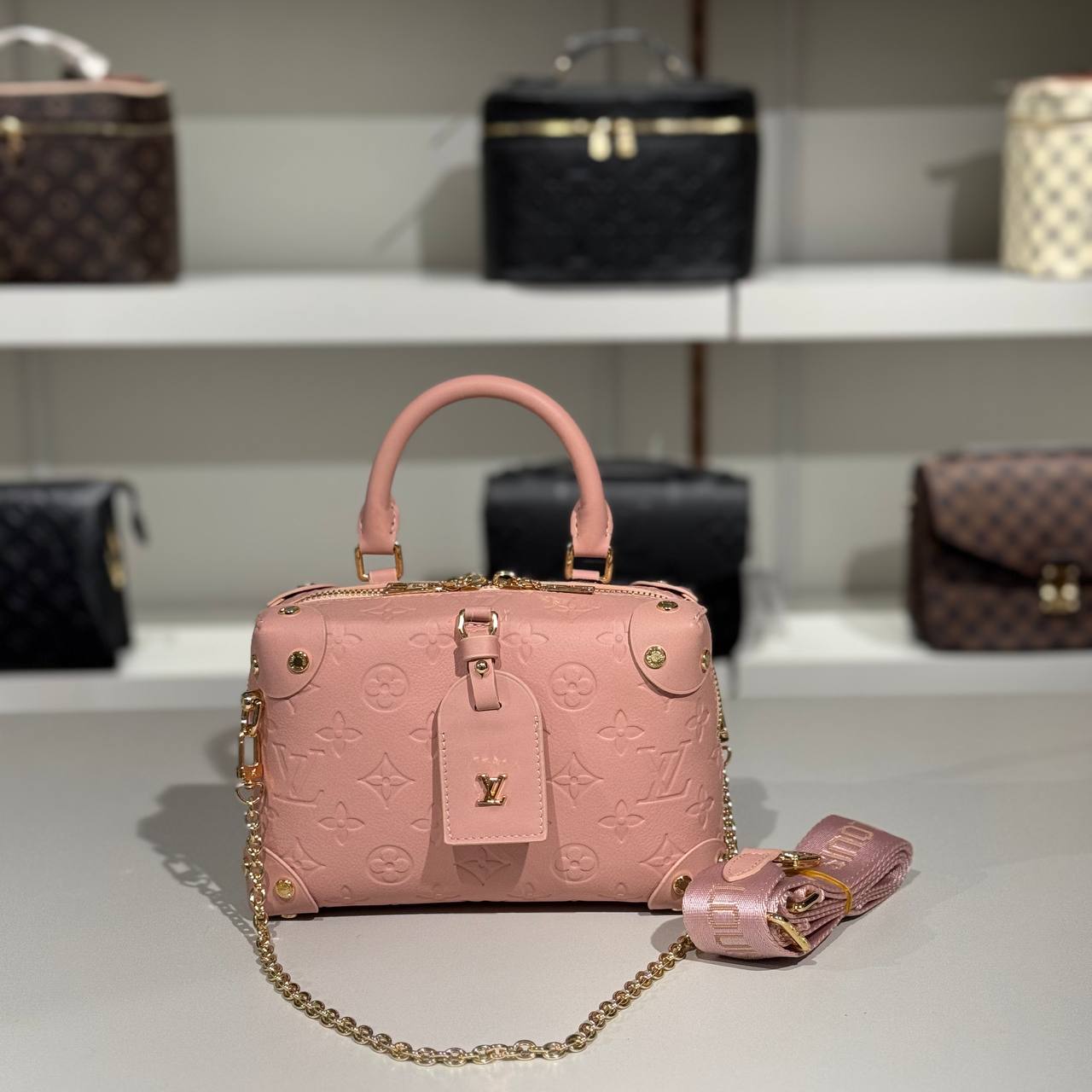 Louis Vuitton 7101