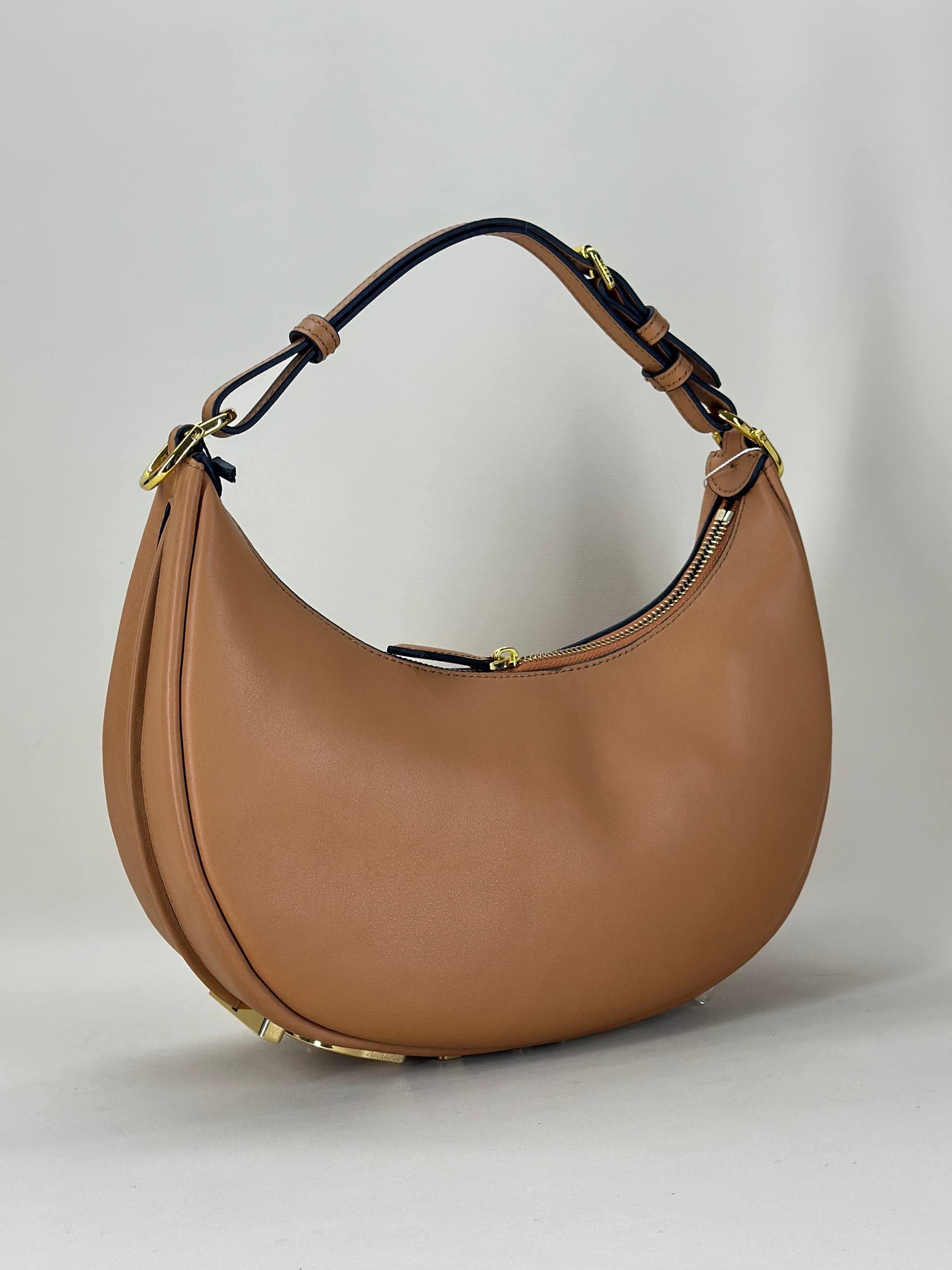Fendi 8057