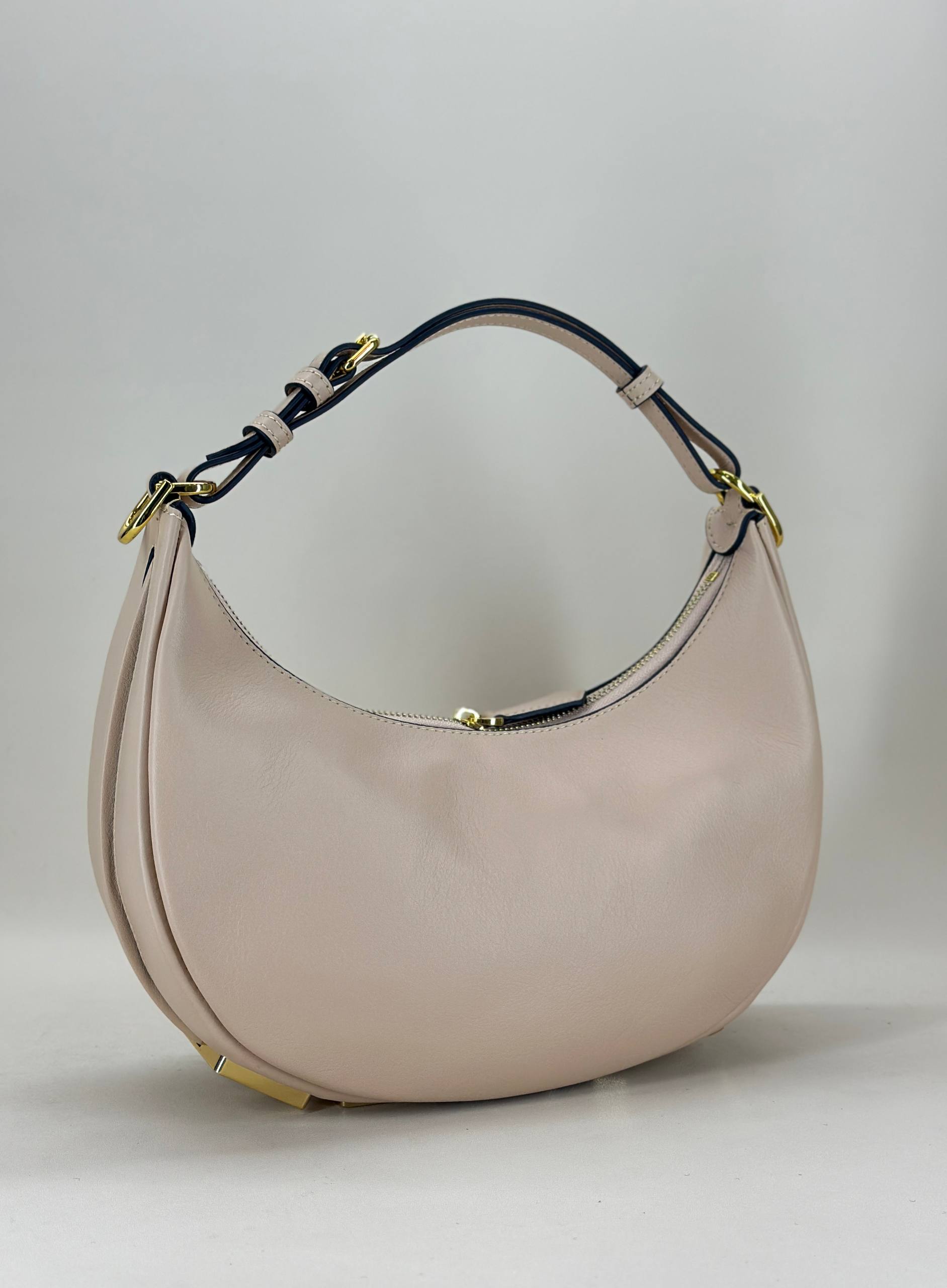 Fendi 8057