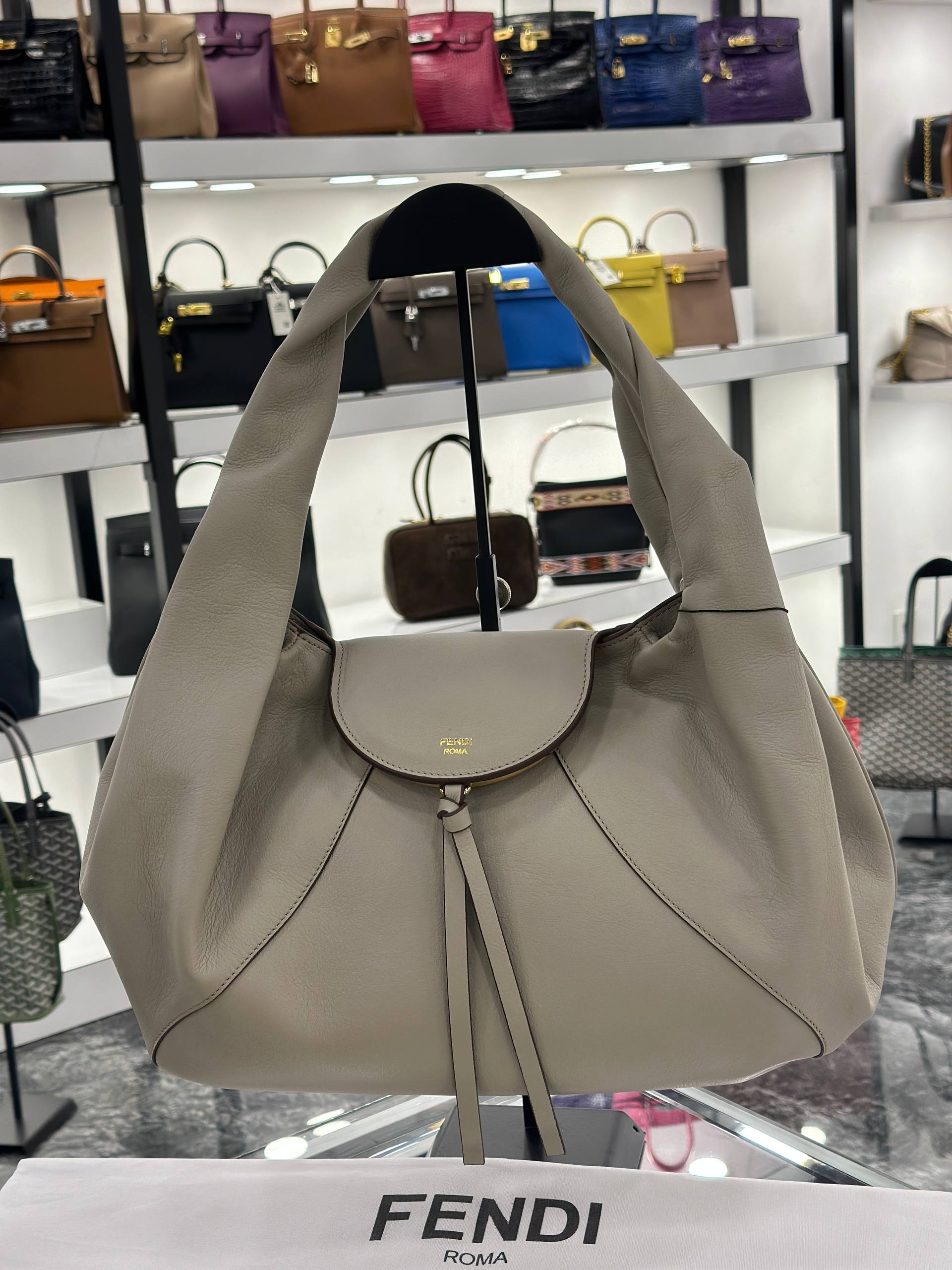 Fendi 8493