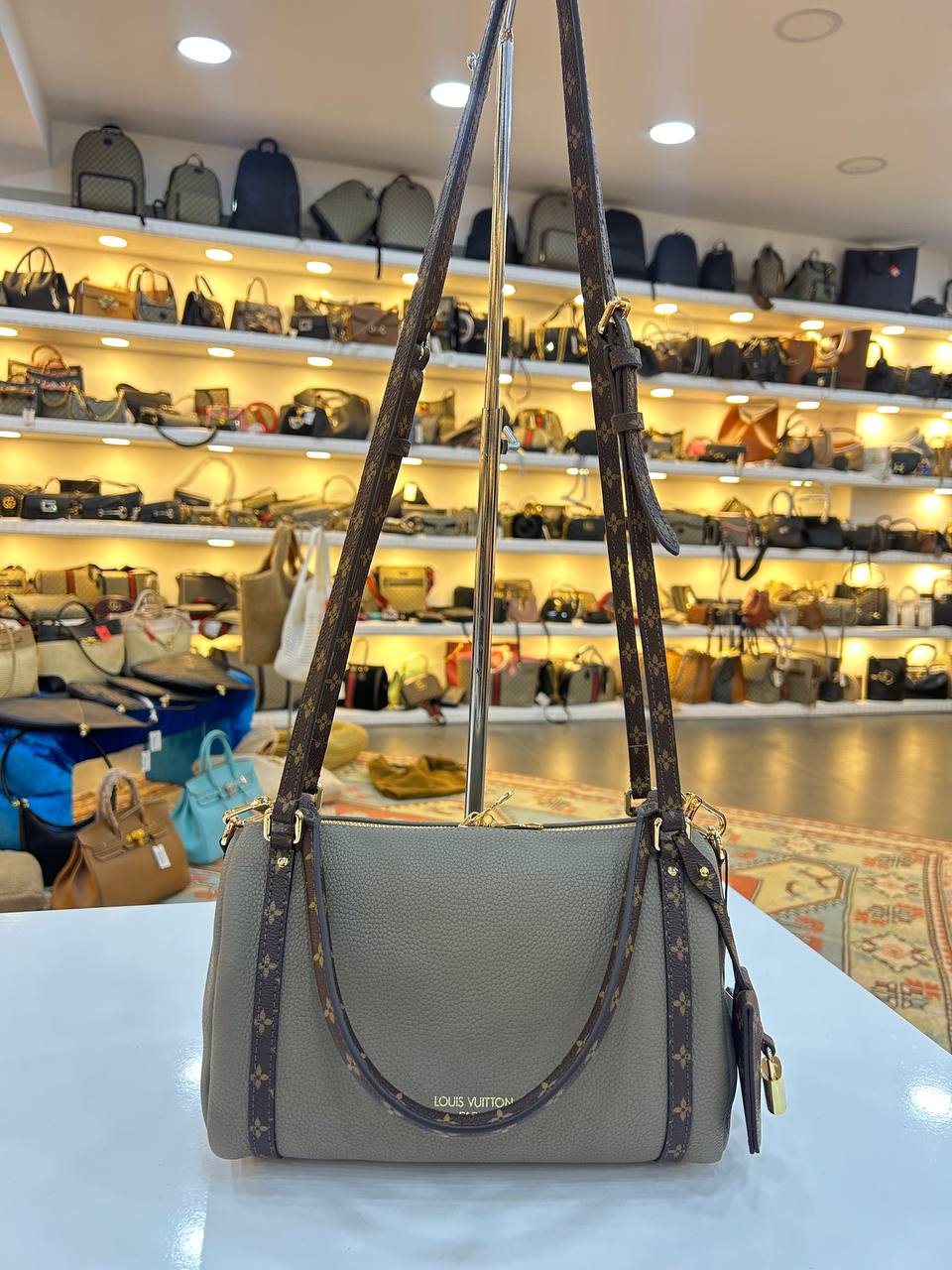 Louis Vuitton Small 3780