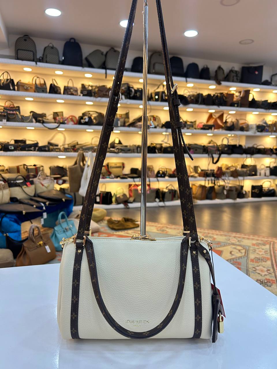 Louis Vuitton Small 3780
