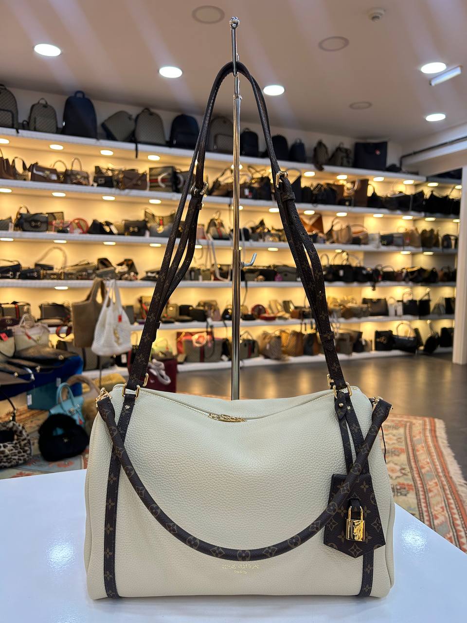 Louis Vuitton Big 3787