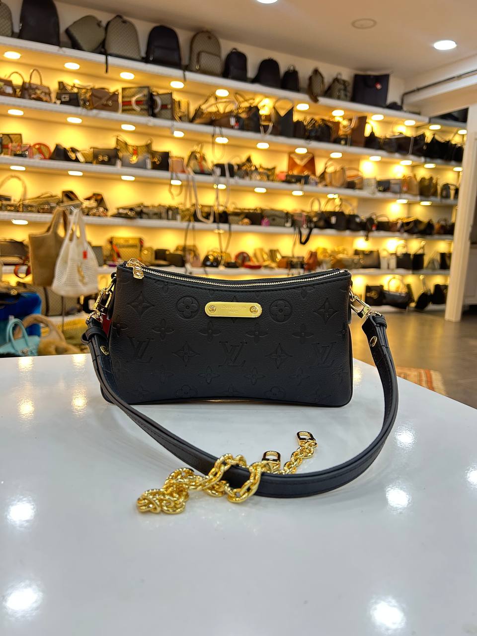 Louis Vuitton 3736