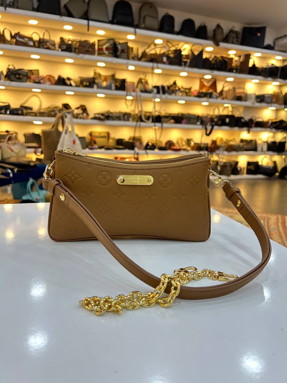 Louis Vuitton 3736