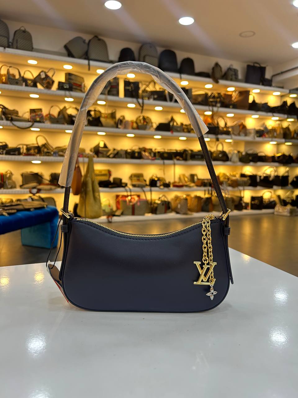 Louis Vuitton 3782