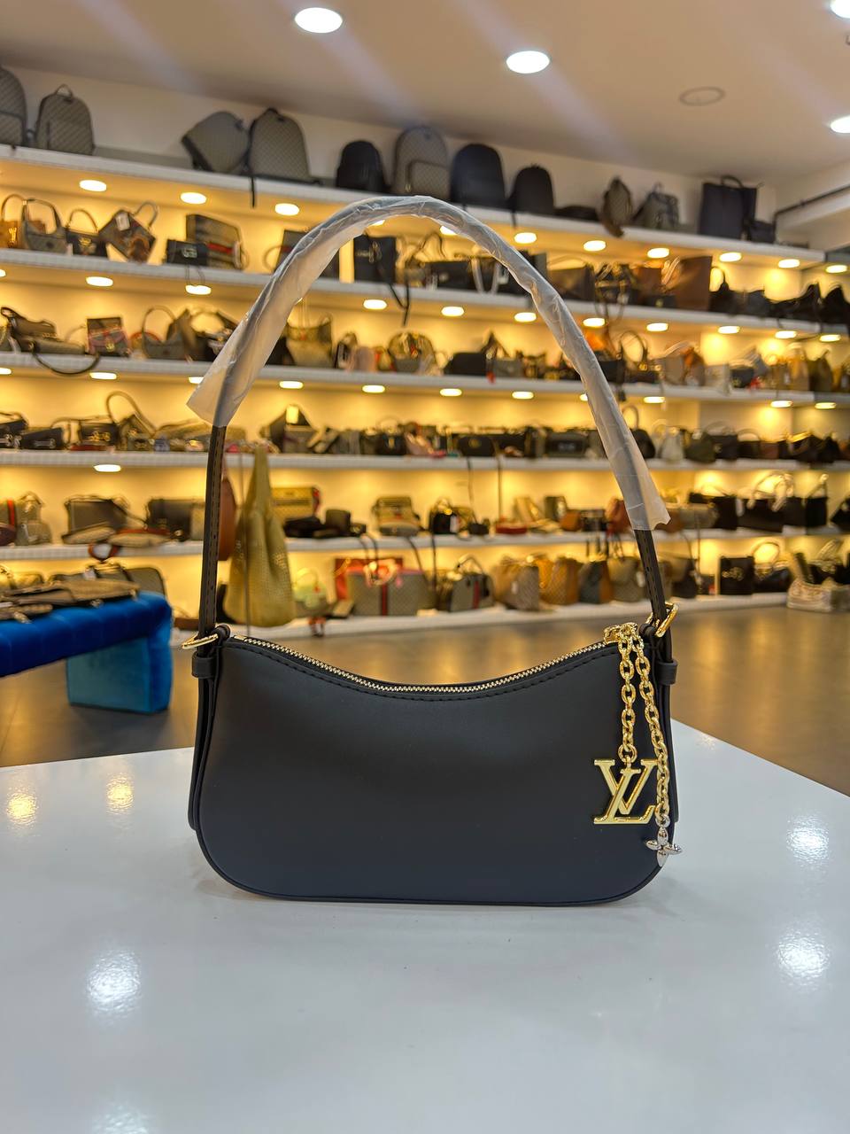 Louis Vuitton 3782