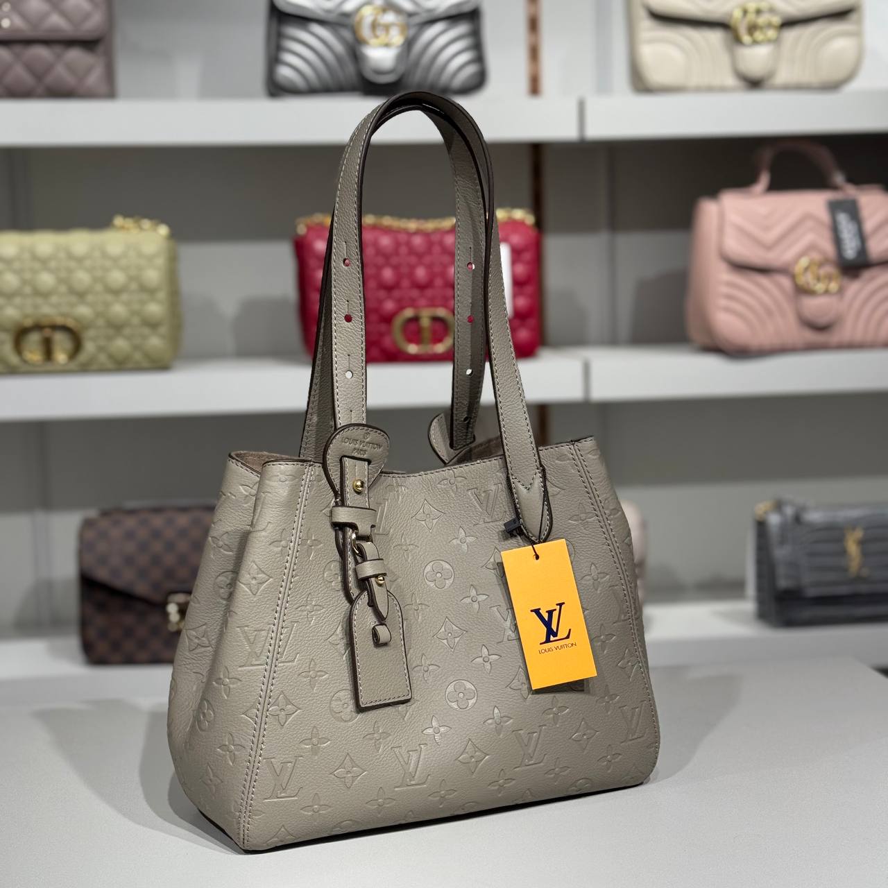 Louis Vuitton 5701