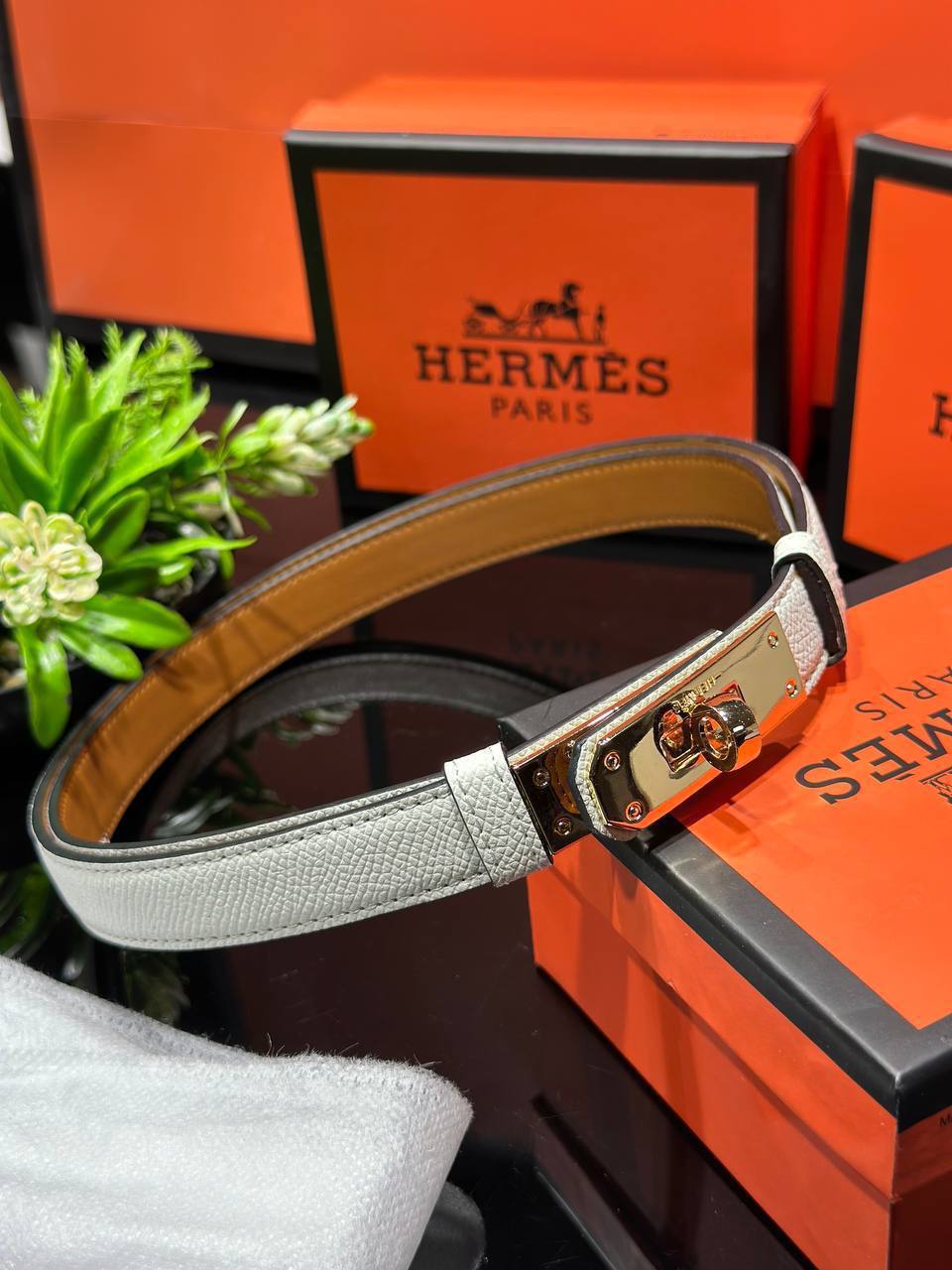 Hermes B1114