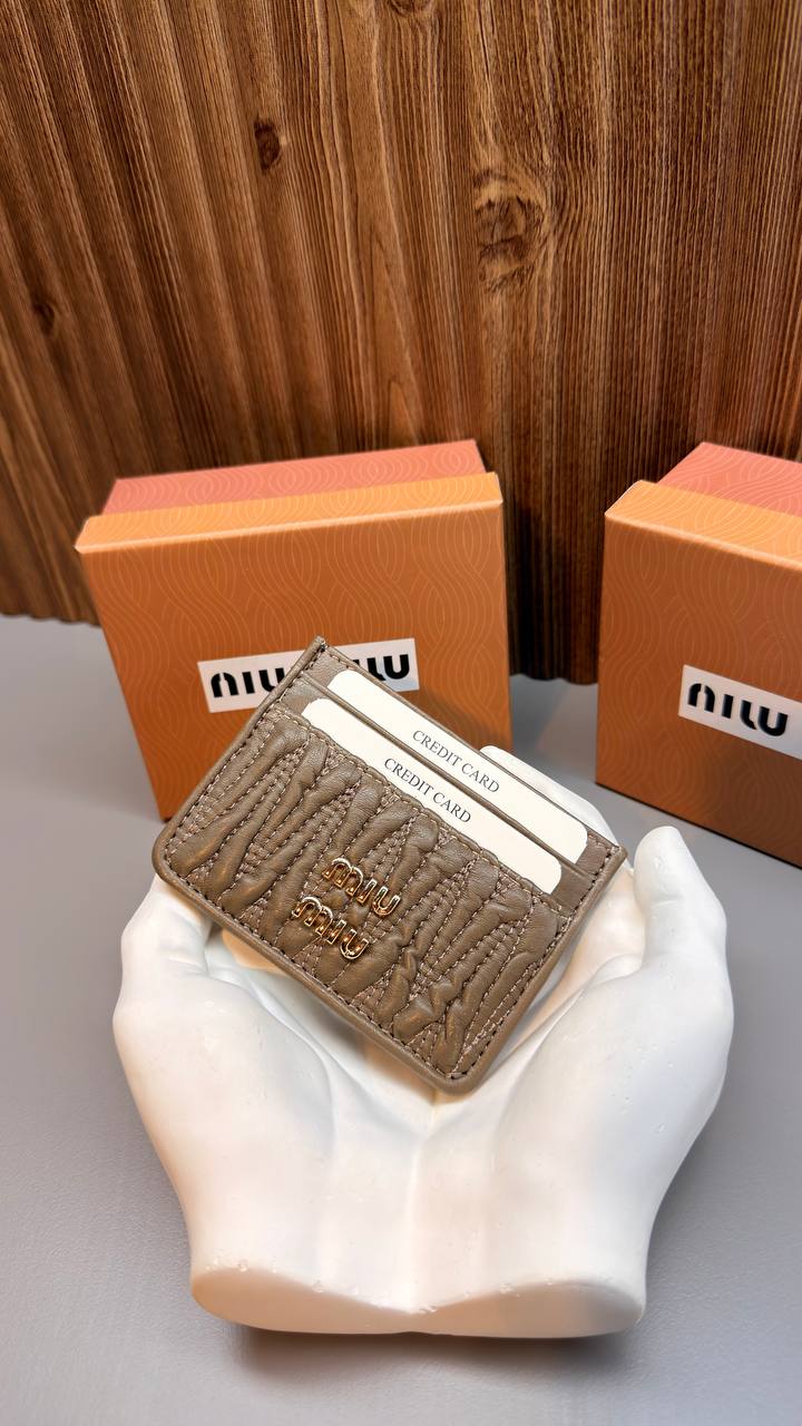 36599 Miu Miu Wallet