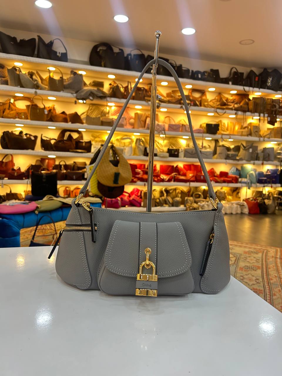 Chloe 3870