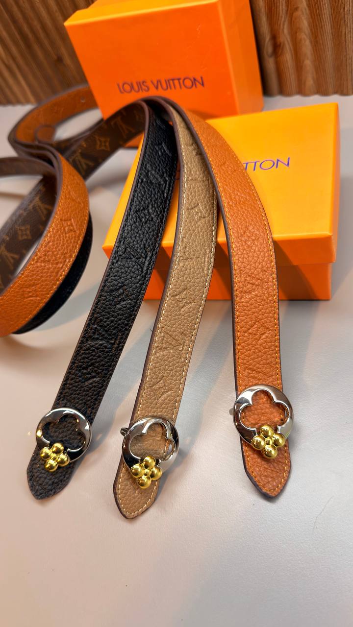 Louis Vuitton B3560