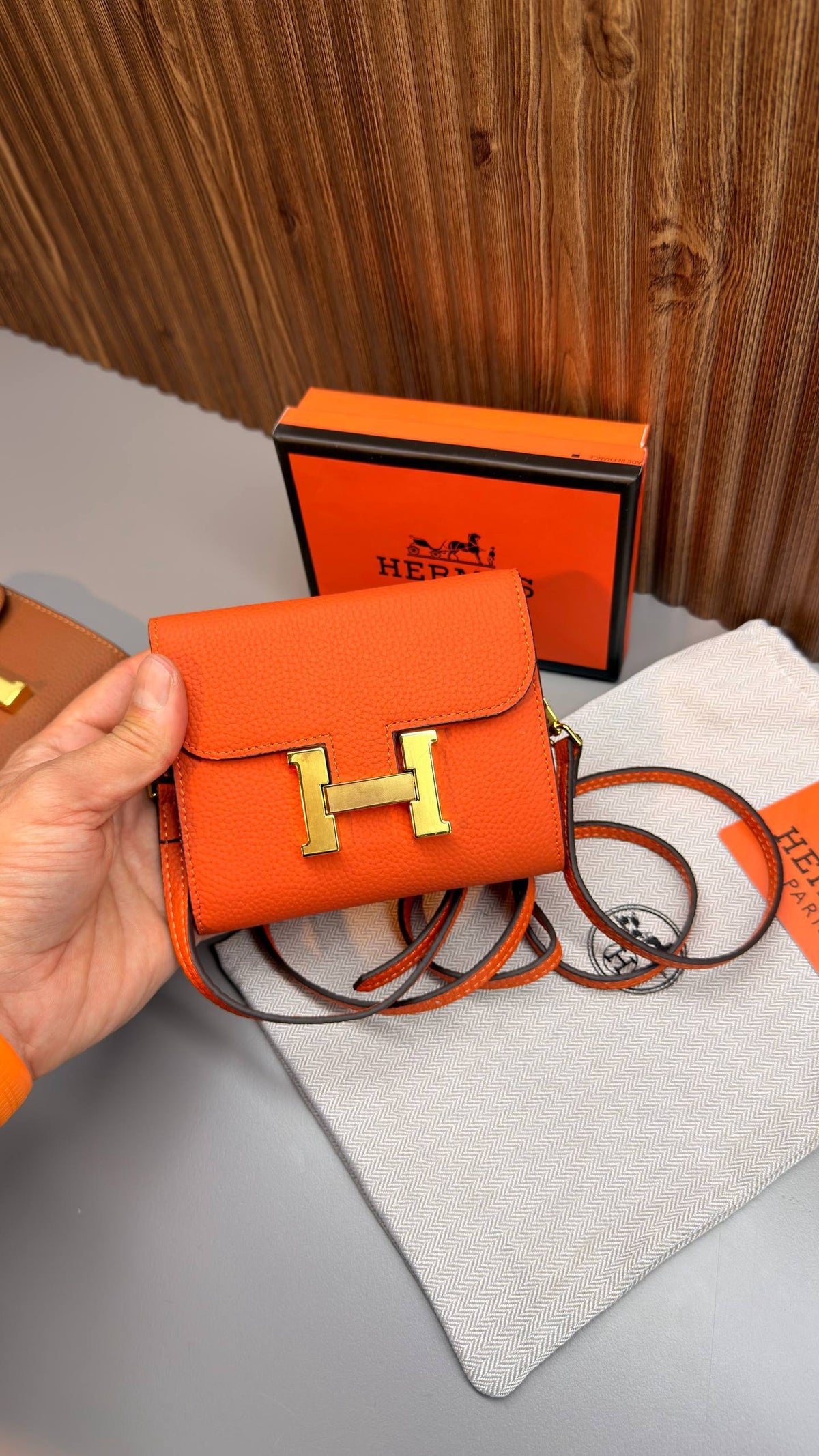 1746 Hermes Wallet