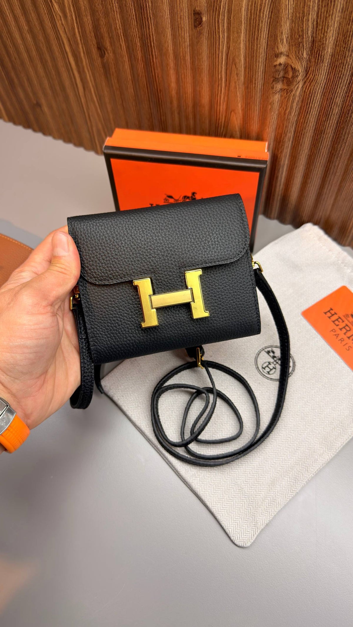 1746 Hermes Wallet